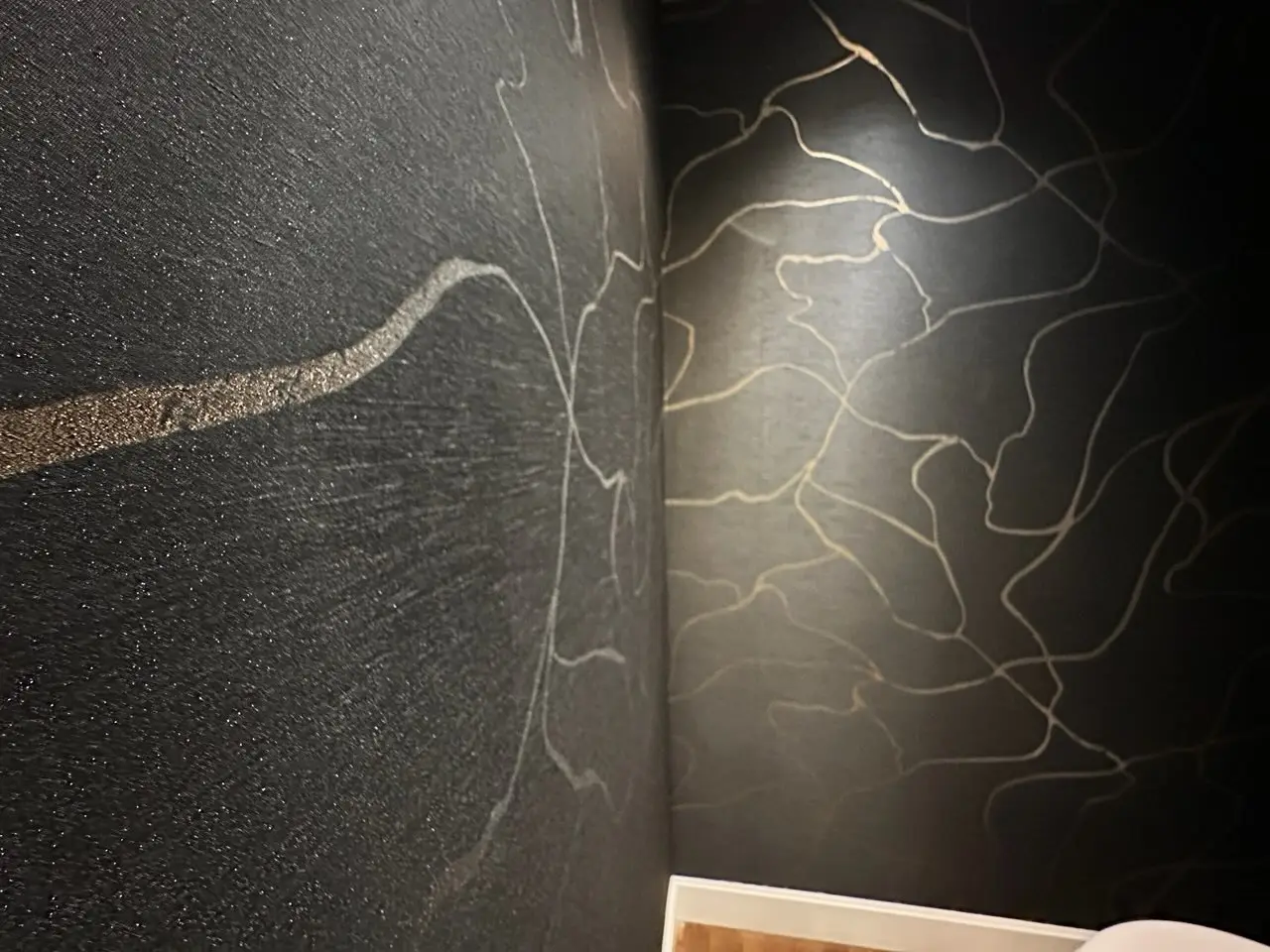 Professional wallpaper installer Garland TX team