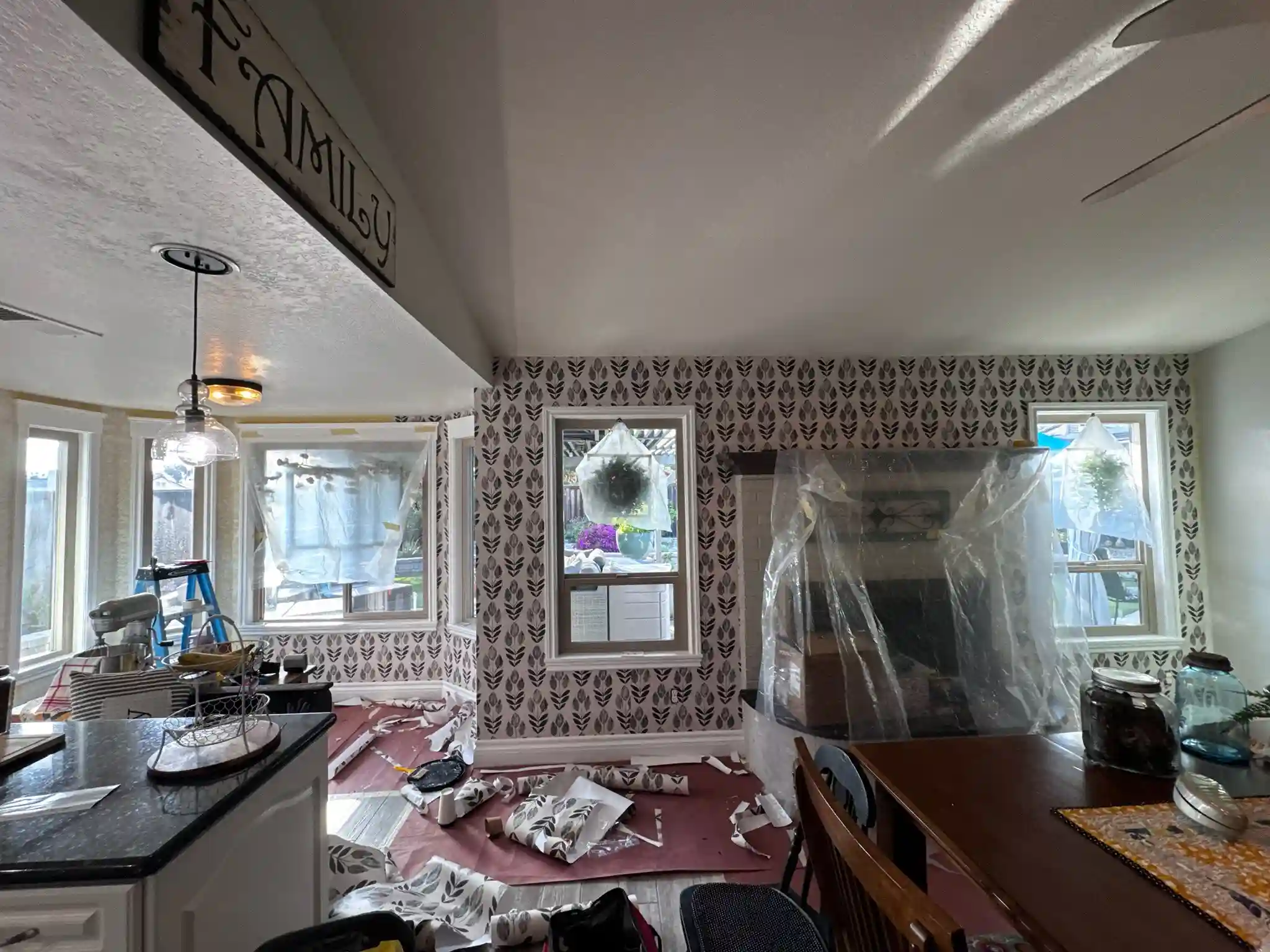 Wallpaper installation process step by step